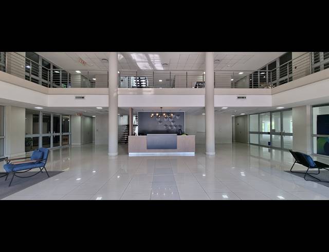645M² OFFICE TO LET IN MAGALIESSIG